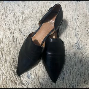 Sarto by Franco Sarto Pointed-toe Toby flats